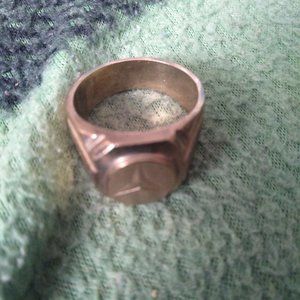 Men's gold ring